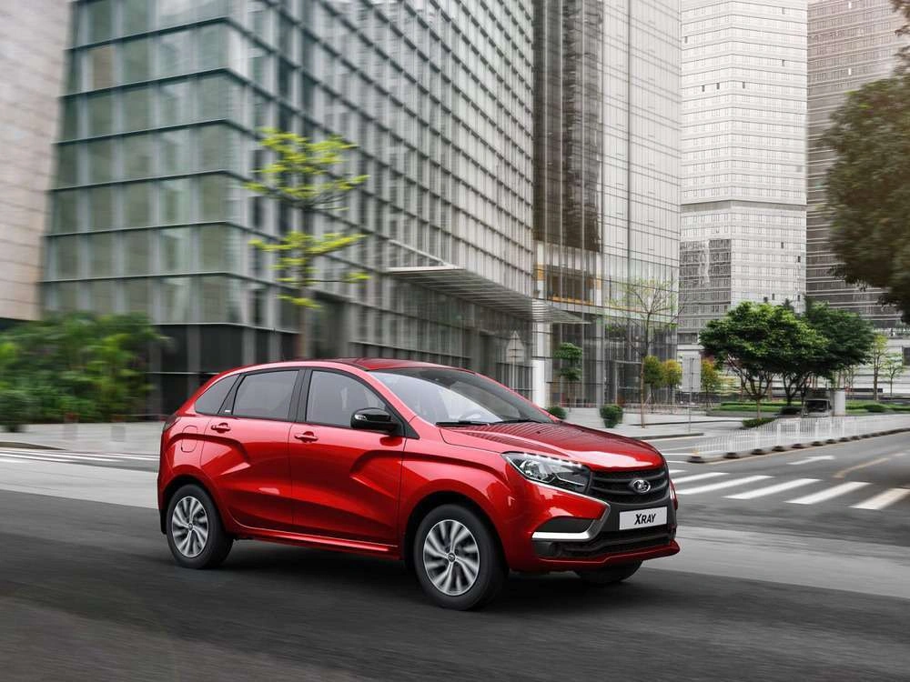 Lada Xray - фото №8